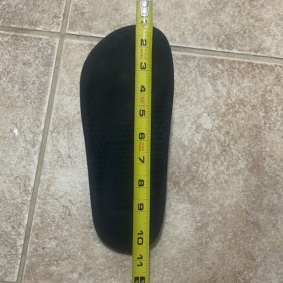 Givenchy slides - Picture 5 of 5